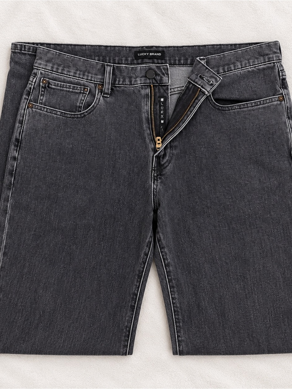 Lucky Brand Men’s Charcoal Straight Jeans